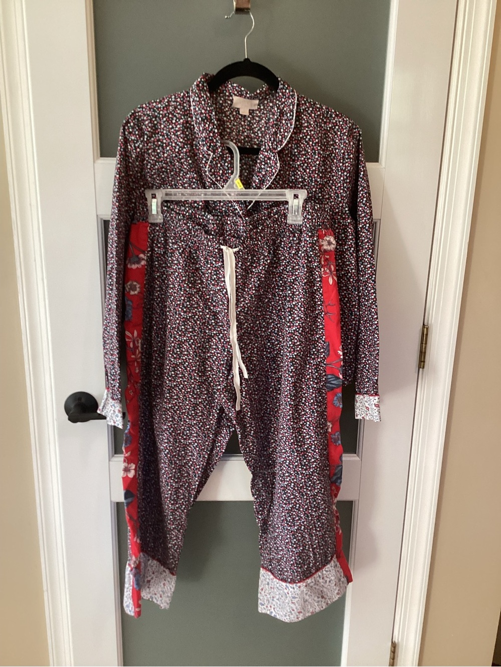 LOVE by GAP Blk Floral Button Front Pajama Set -L- beautiful side panel - cotton